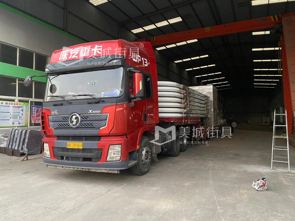 北京公交候（hòu）車亭發貨（huò）