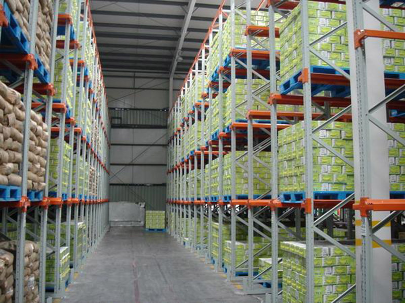 倉庫貨架塑（sù）料托盤應用案